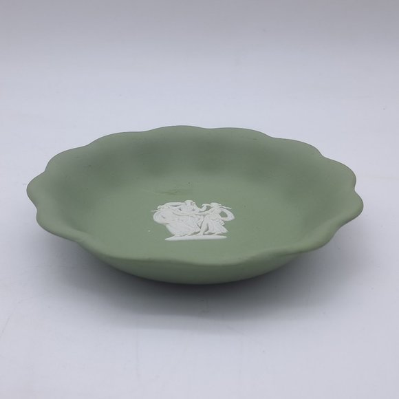 Green Jasperware Ashtray by Wedgwood - Picture 3 of 10